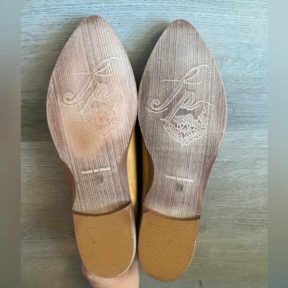 Free People Royale D'Orsay Point Flats Leather EU 39 US 8.5 Classic Academia Tan - Picture 4 of 11